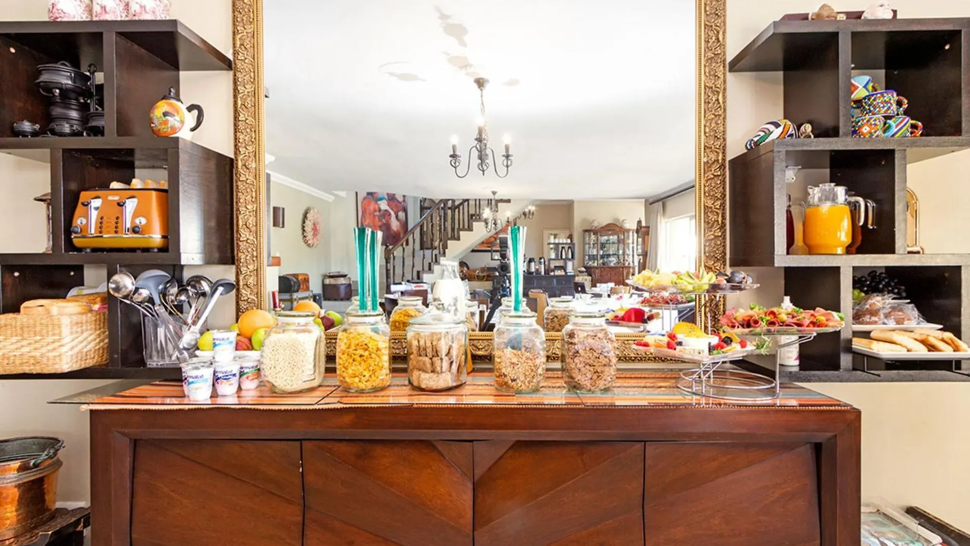 Kwantu Guesthouse 1 Cape Town