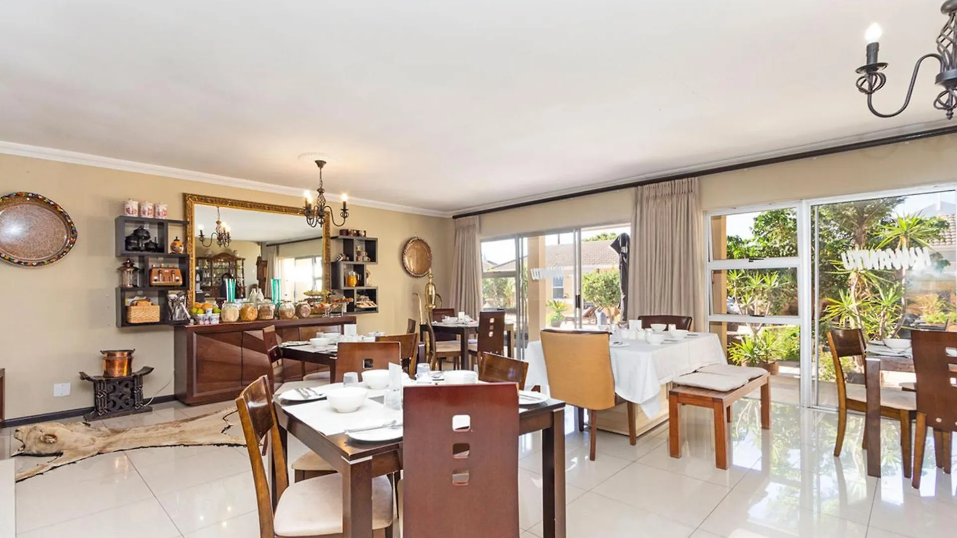 Bed & Breakfast Kwantu Guesthouse 1 Cape Town