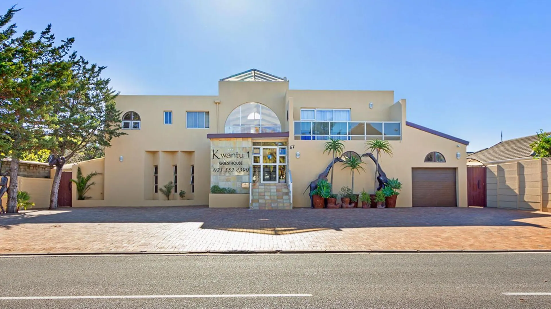 Bed & Breakfast Kwantu Guesthouse 1 Cape Town South Africa